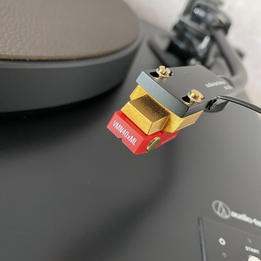 Audio-Technica_ATLP8X_SV Edition